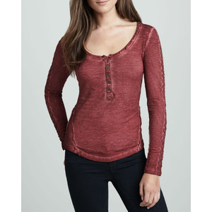 Illustration for article titled Henleys & other "men's styles," but cut for women?